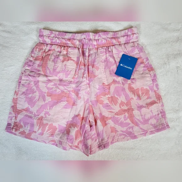 COLUMBIA Light Pink Holly Hideaway Breezy Shorts - Size Medium (NWT) - Picture 6 of 9